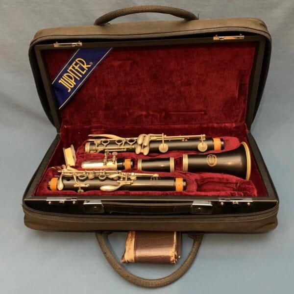 jupiter-jc931s-bb-wood-bodied-clarinet-w-case Jupiter JC931S Bb Wood Bodied Clarinet w/ Case - Slika 1